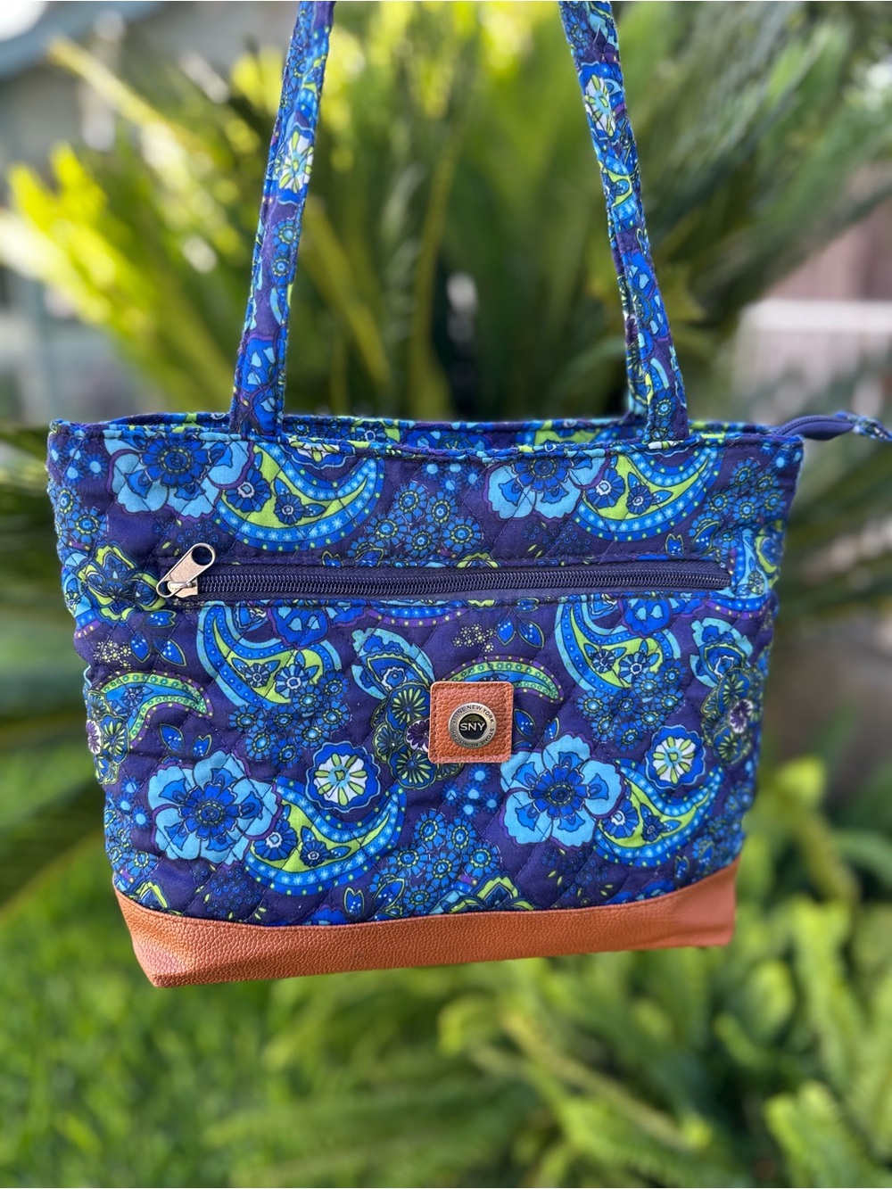 Stone Mountain New York - Blue Floral Paisley Quilted Tote Bag with Tan Trim